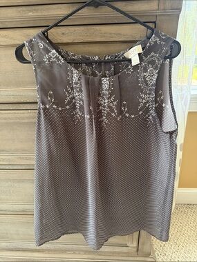 LOFT Gray Floral & Dot Sleeveless Top